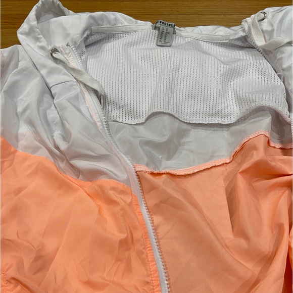 Forever 21 Active Hooded Windbreaker - Picture 4 of 4